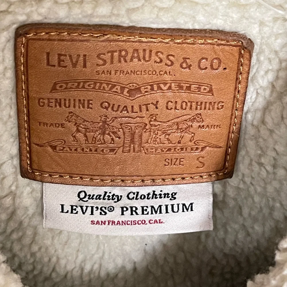 NWT  levi’s sweater jacket with 4 pockets for women, - Picture 9 of 11